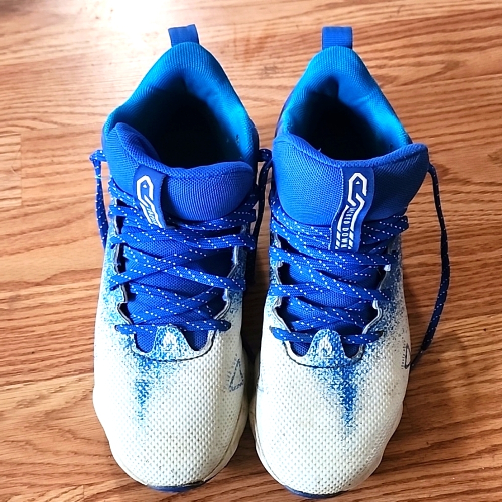 Youth Under Armour Baseball cleats